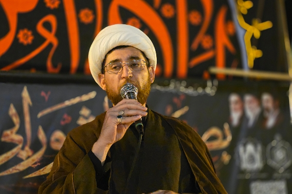 عاشورا مکتب عزت است و ملت ایران هرگز زیر بار ذلت و زورگویی نخواهد رفت