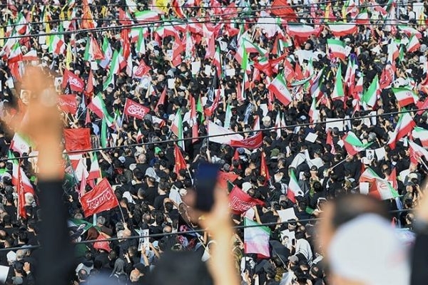 قلب ۹۰ میلیون ایرانی آزاده خاک می‌شود