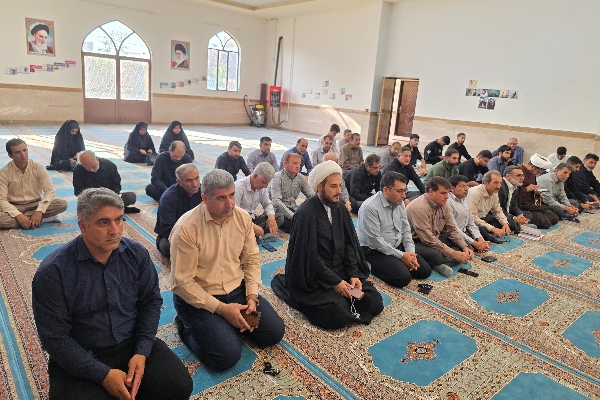 نشست هم‌اندیشی موکبداران سرپل‌ذهاب با حضور امام جمعه شهرستان برگزار شد