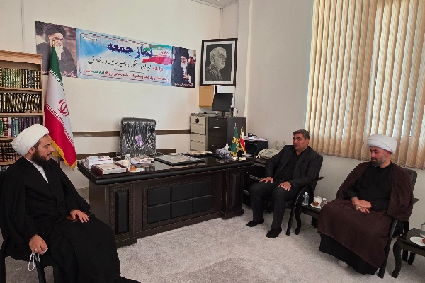 دیدار رئیس ستاد توسعه و بازسازی عتبات عالیات استان کرمانشاه با امام جمعه سرپل‌ذهاب