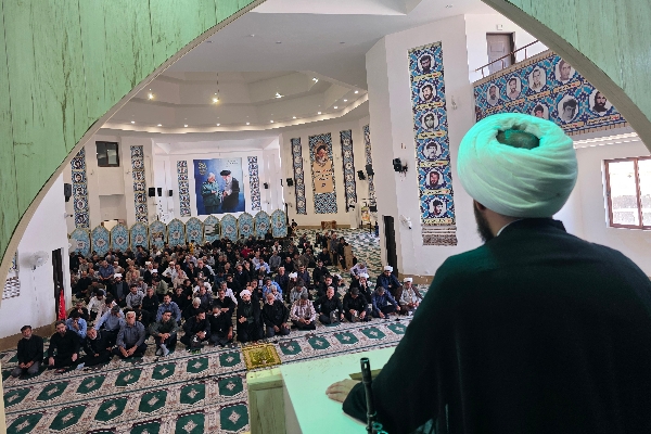 حضور حماسی مردم سرپل‌ذهاب در سنگر نماز جمعه؛ جلوه‌ای از ایمان، وحدت و اقتدار
