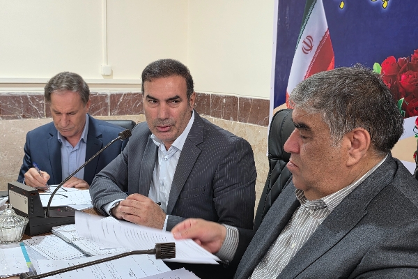 فرماندار سرپل‌ذهاب: حل مشکلات مدارس و احیای اردوگاه دانش‌آموزی سراب‌گرم در اولویت پیگیری‌هاست