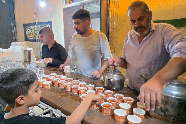 برپایی موکب حرم مطهر حضرت احمد بن اسحاق (ره) سرپل‌ذهاب برای خدمت‌رسانی به زائران اربعین حسینی